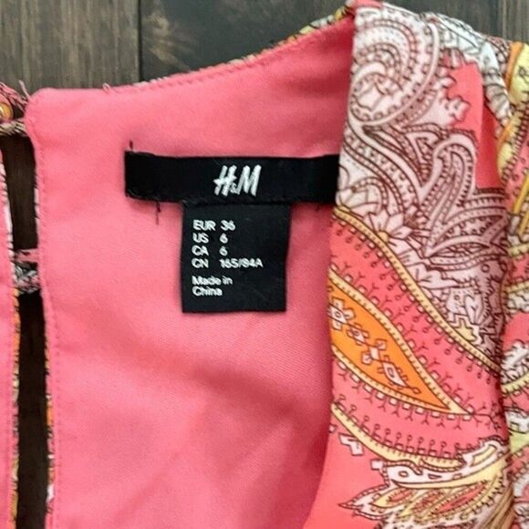 H&M Boho Peach Paisley Sleeveless Low V-Neck Pleated Midi Dress 6 - Picture 4 of 8